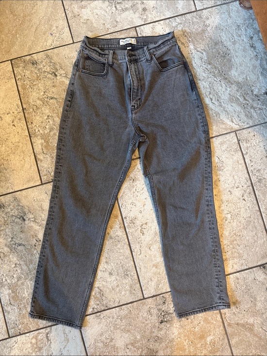 Abercrombie & Fitch Denim - Abercrombie Gray High-Rise Straight Ankle Jeans